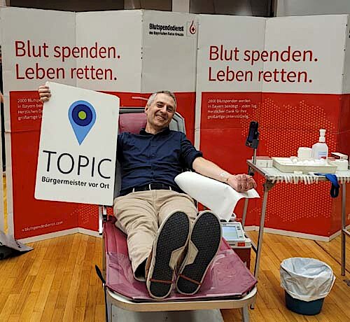 Veranstaltungsreihe TOPIC –  Erster Bürgermeister zur Blutspende in der Germeringer Stadthalle